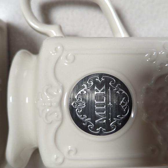 THL Kitchen Canisters - Picture 5 of 6